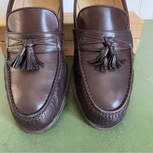 Gucci Unisex Classic Tasseled Loafers in Brown Smooth Leather - Picture 3 of 11